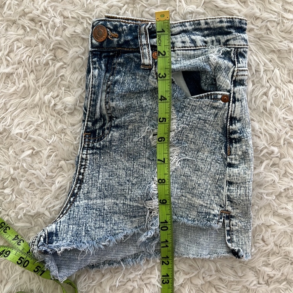 Almost Famous Super High Rise Shorts - Picture 9 of 11